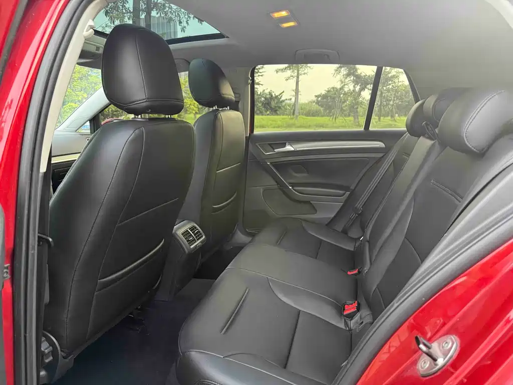 Volkswagen Golf 2014