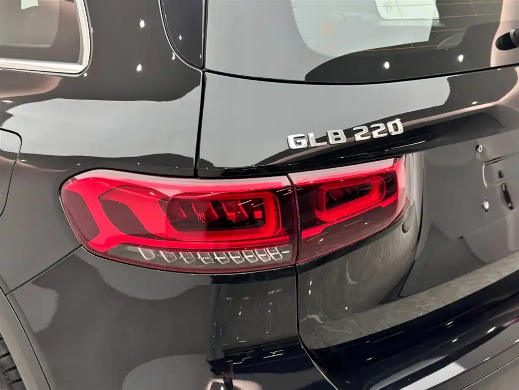 Mercedes-Benz GLB 2022 — фото 21