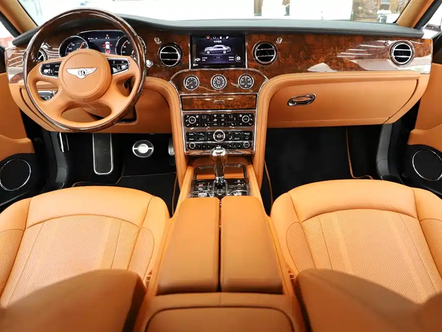 Bentley Mulsanne 2018 — фото 17