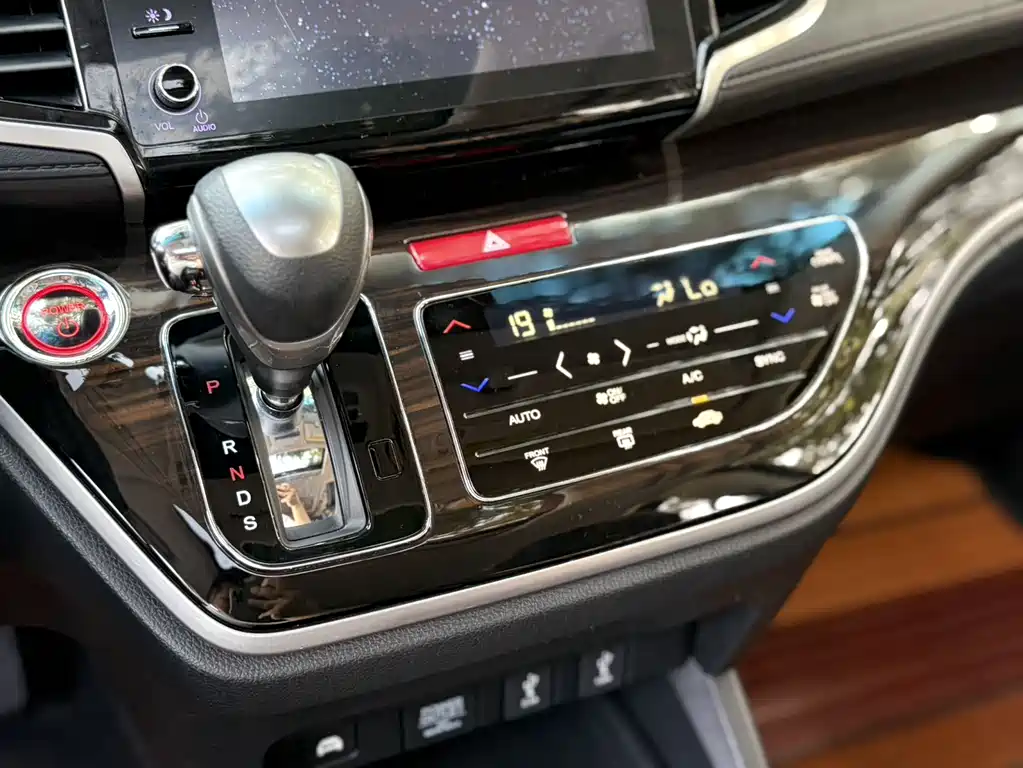 Honda Odyssey 2019 — фото 18