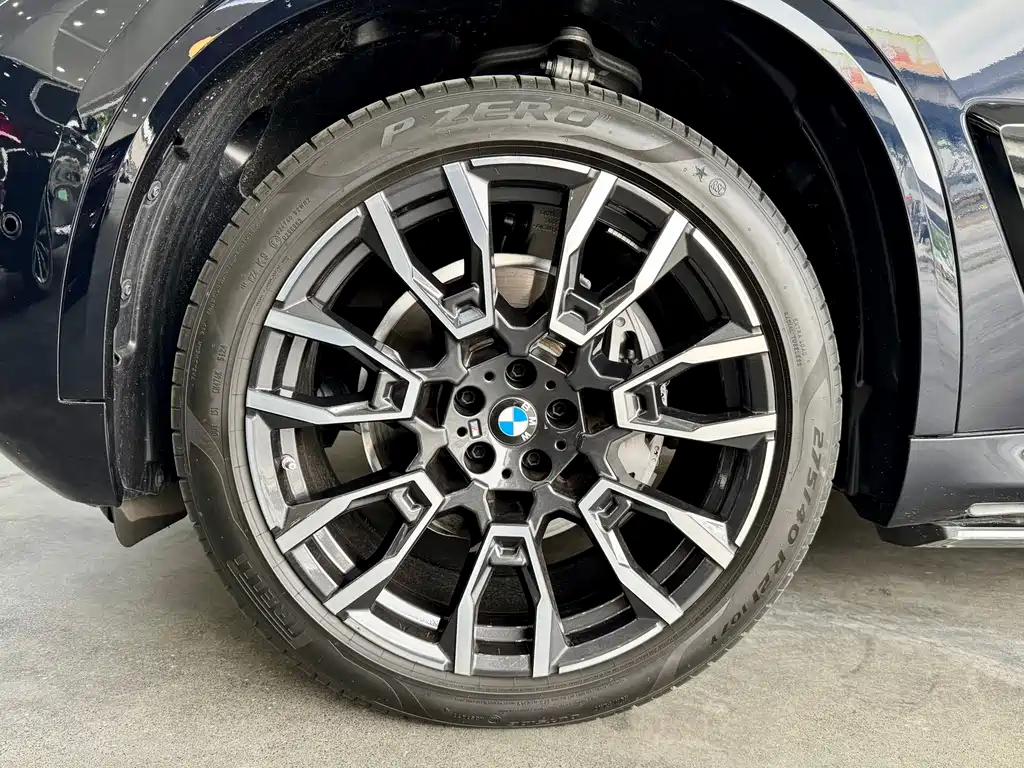 BMW X5 2025 — фото 16