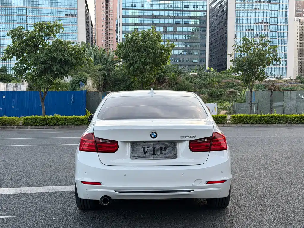 BMW 3 Series 2014 — фото 15