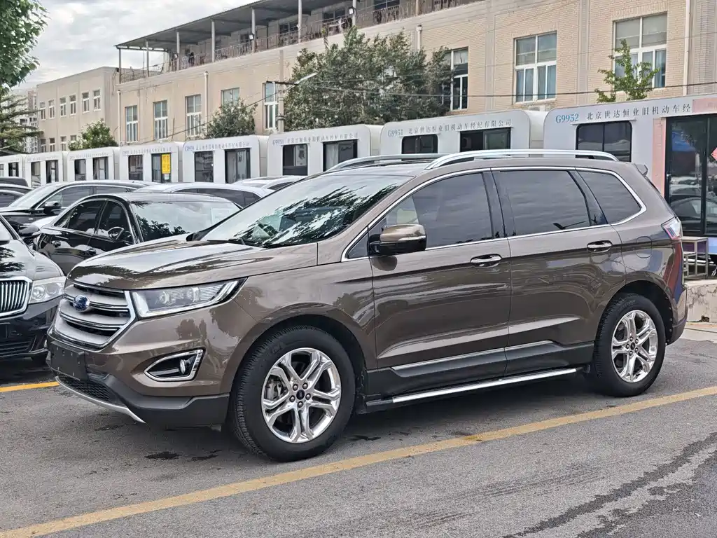Ford Edge 2017 — фото 1
