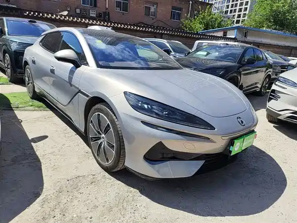Denza Z9GT 2024