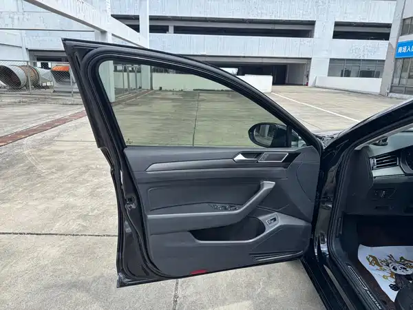 Volkswagen Magotan 2021