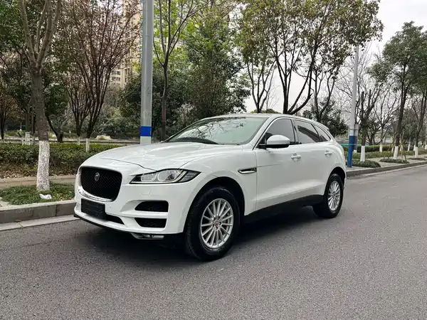 Jaguar F-PACE 2019