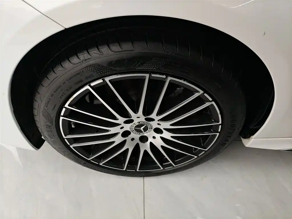 Mercedes-Benz C-Class 2023 — фото 25
