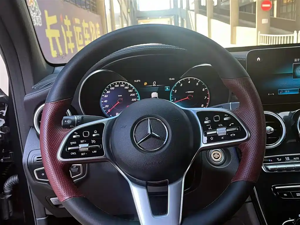 Mercedes-Benz GLC Coupe 2022 — фото 13