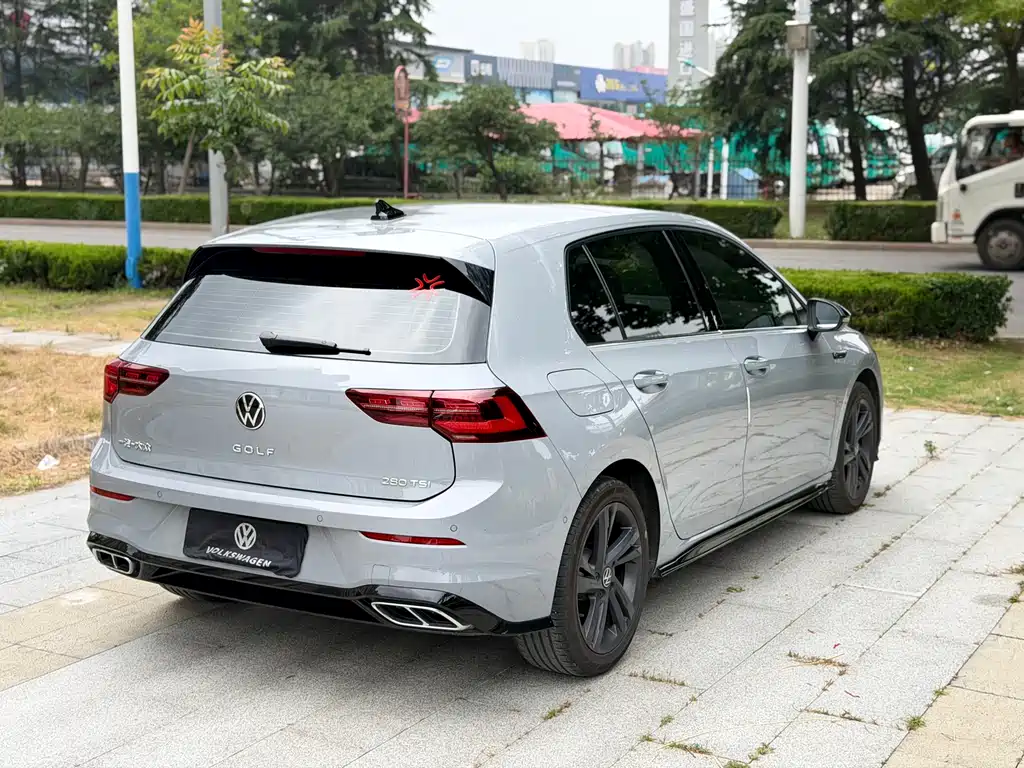 Volkswagen Golf 2022
