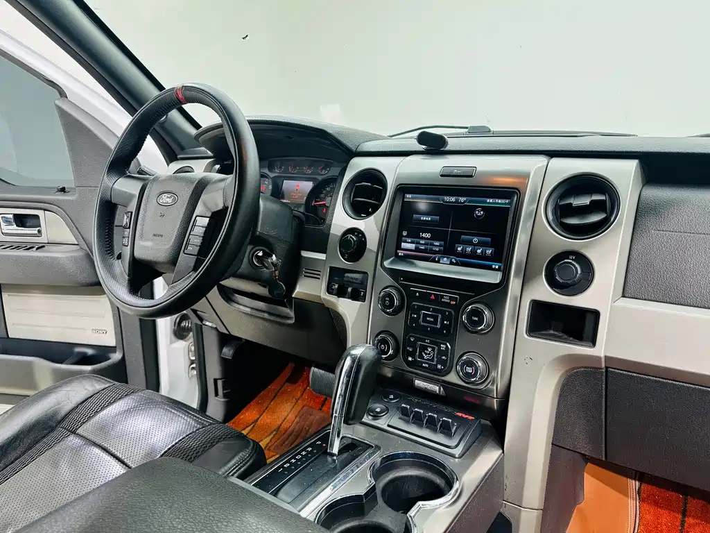 Ford F-150 Raptor 2015 — фото 13