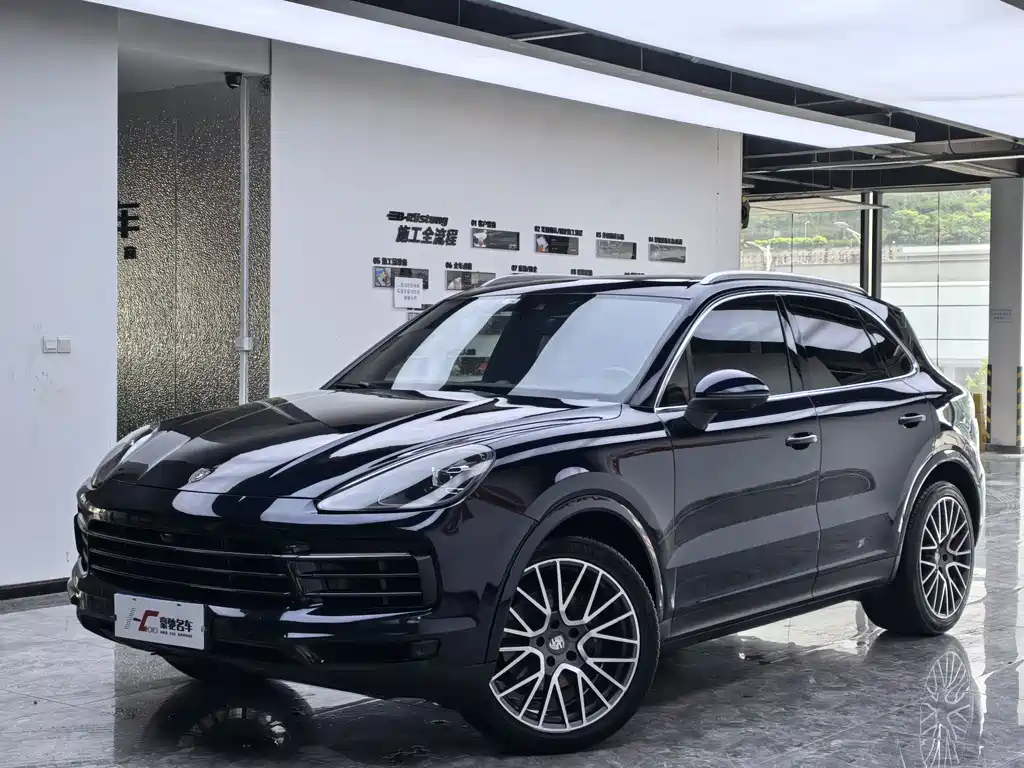 Porsche Cayenne 2018 — фото 1