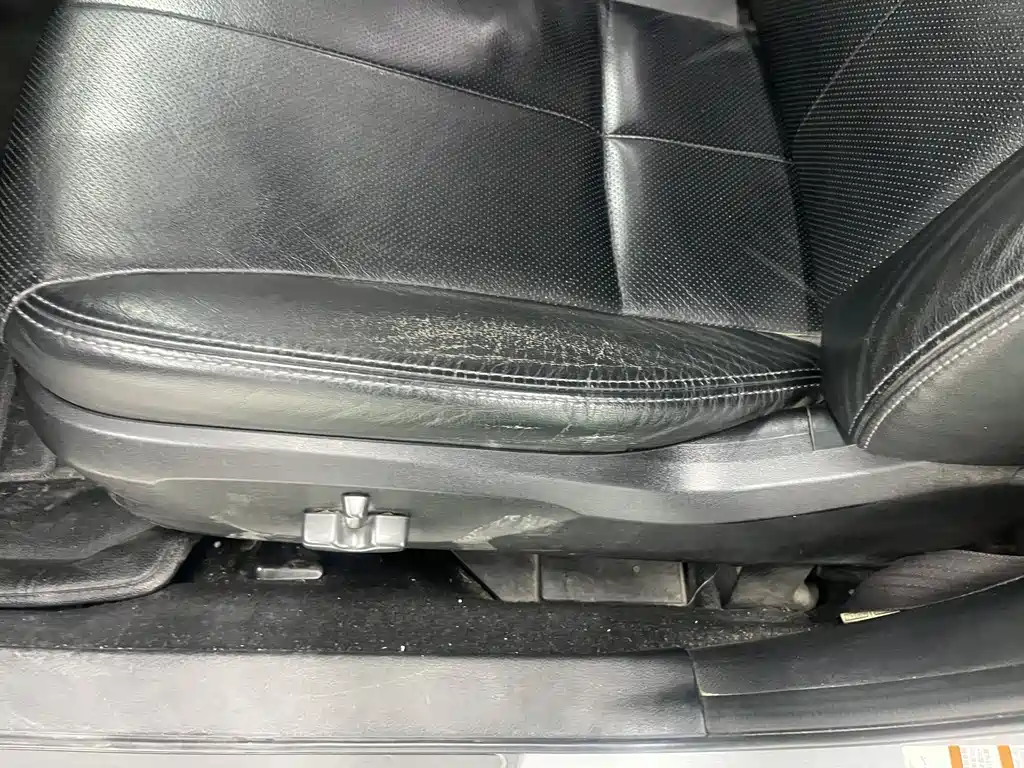 Subaru Forester 2010 — фото 10
