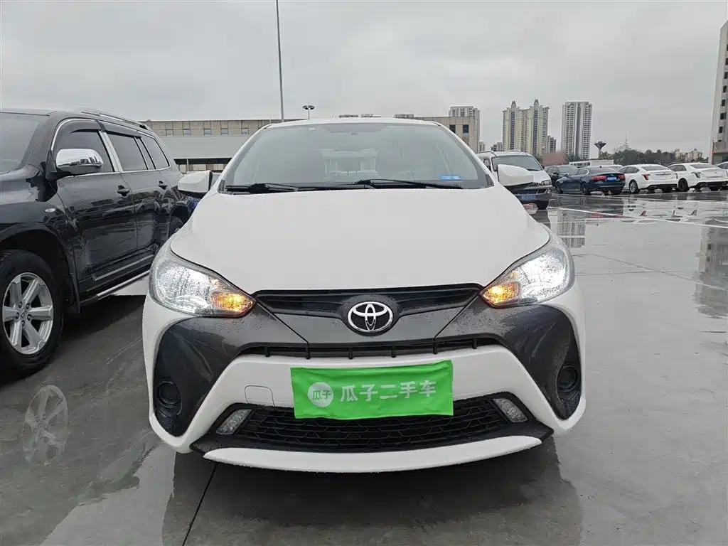 Toyota Yaris L 2020