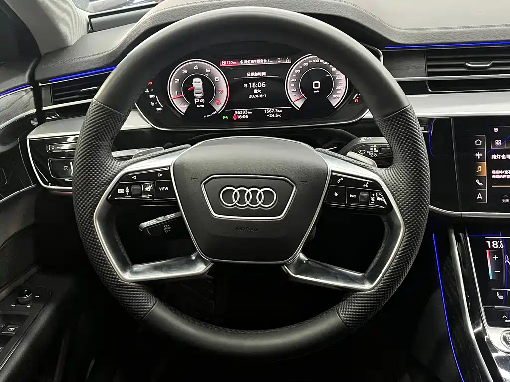 Audi A8 2021 — фото 12