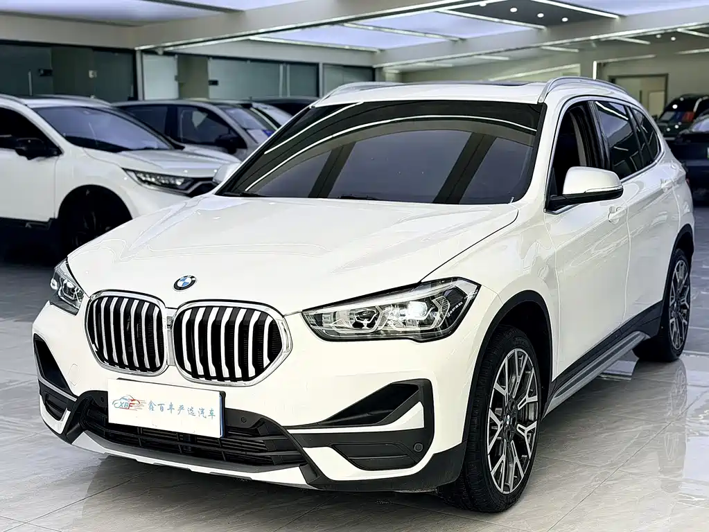 BMW X1 2023 — фото 1