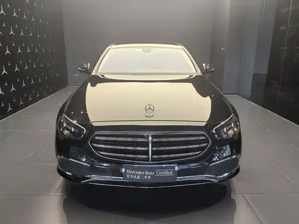 Mercedes-Benz E-Class 2022