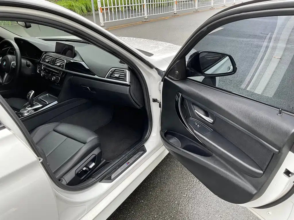 BMW 3 Series 2019