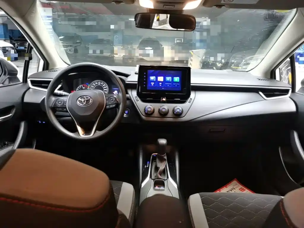 Toyota Corolla 2023 — фото 10