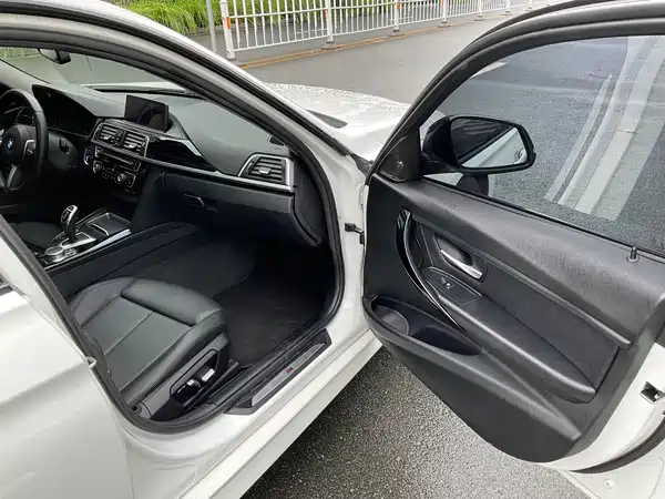 BMW 3 Series 2019