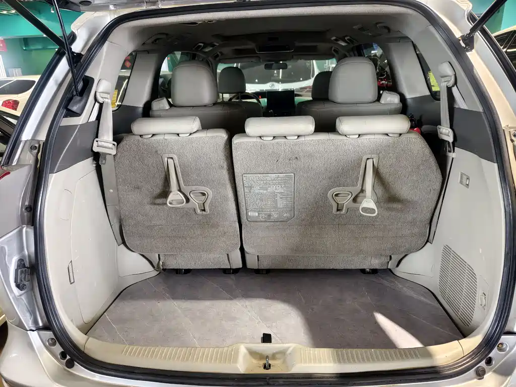 Toyota Previa 2010