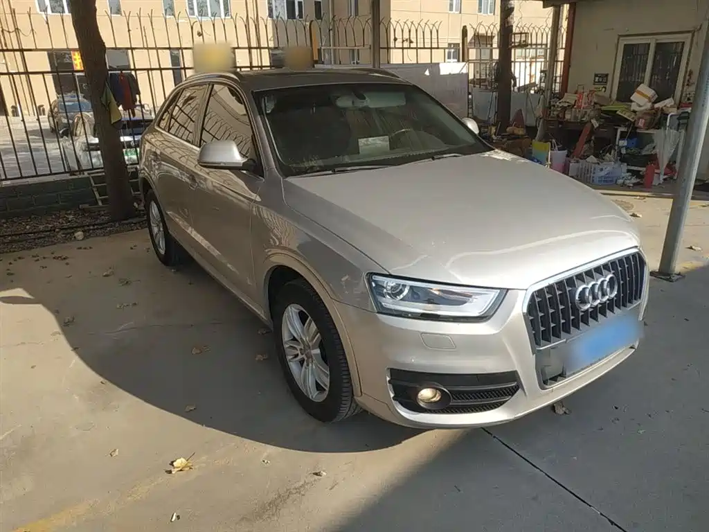 Audi Q3 2015 — фото 20