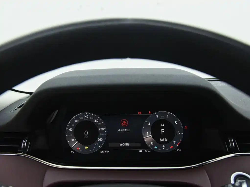 Land Rover Range Rover Evoque 2023 — фото 11