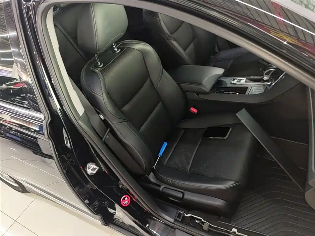 Honda Spirior 2017 — фото 25