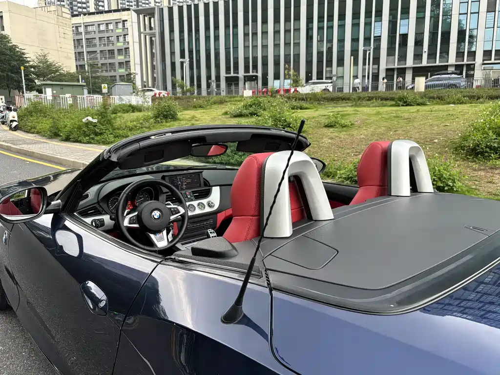 BMW Z4 2013 — фото 14
