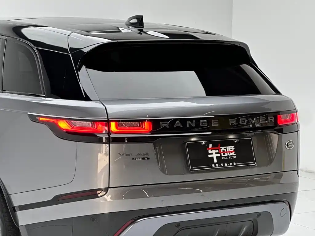Land Rover Velar 2021 — фото 12