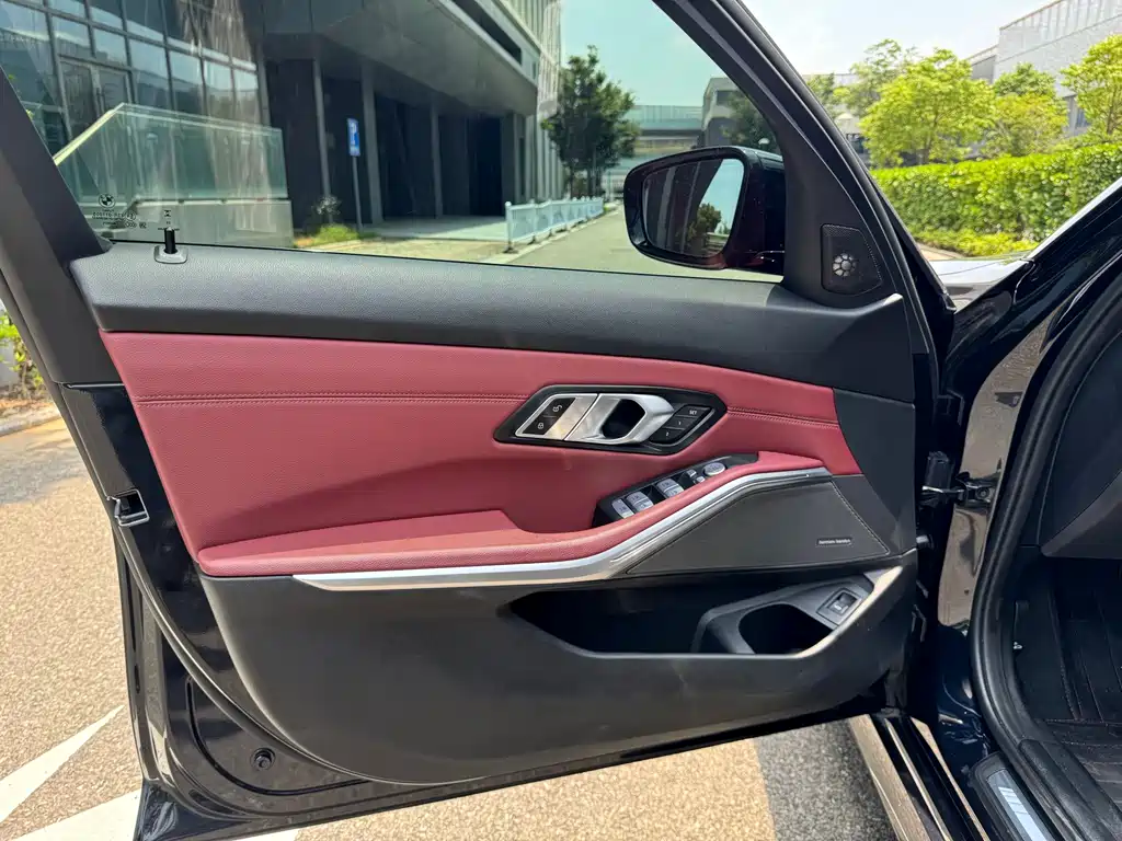 BMW 3 Series 2024