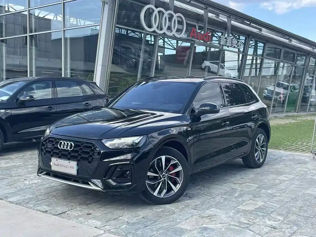 Audi Q5L 2024 — фото 1