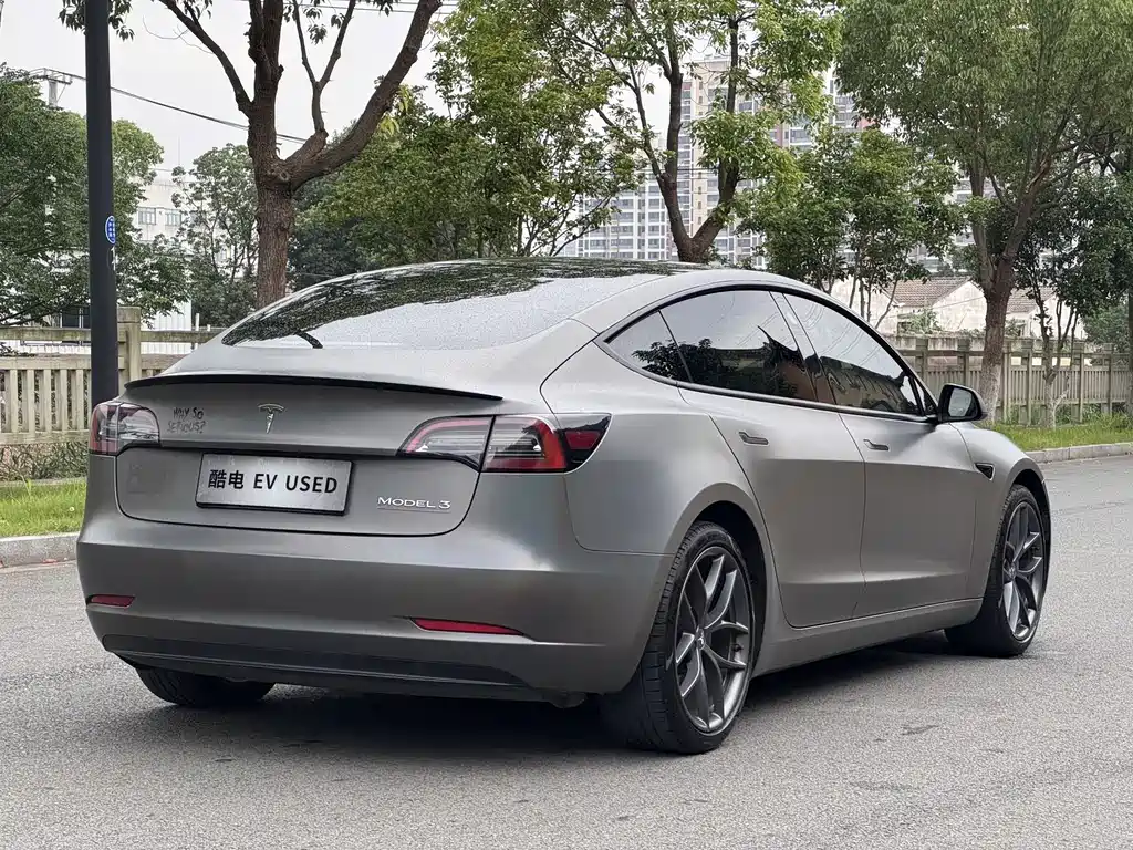 Tesla Model 3 2021