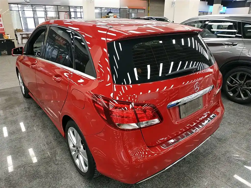 Mercedes-Benz B-Class 2018 — фото 23