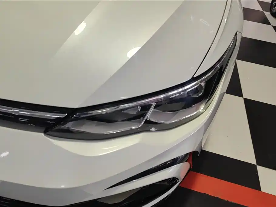 Volkswagen Golf 2023