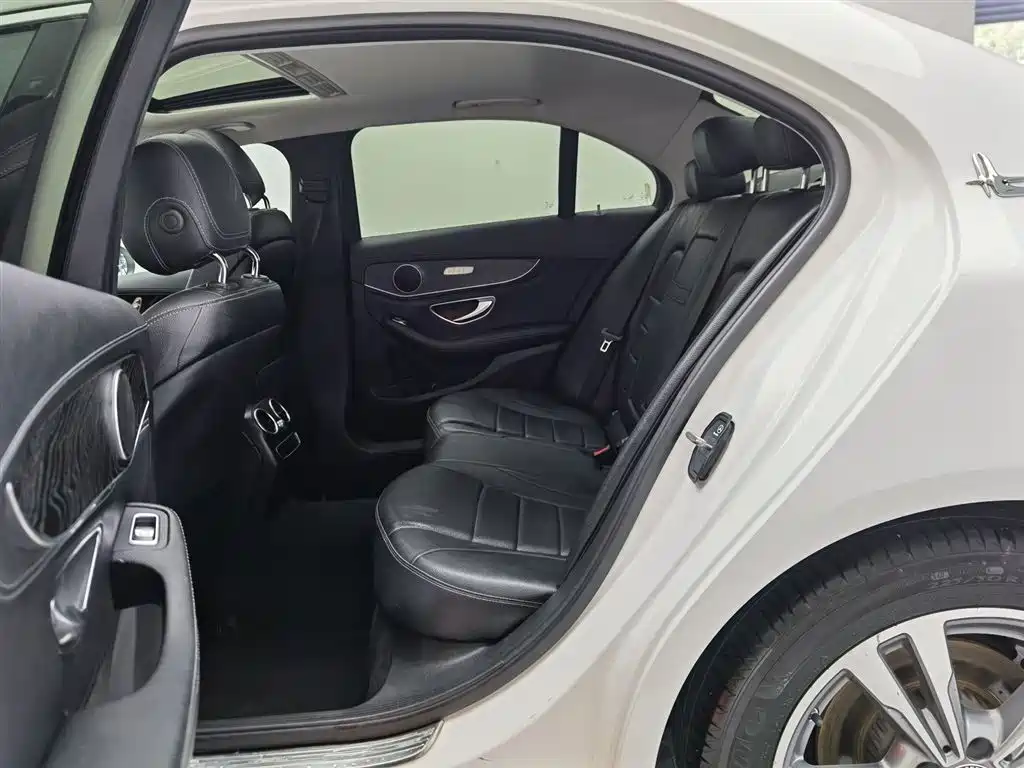 Mercedes-Benz C-Class 2020 — фото 15