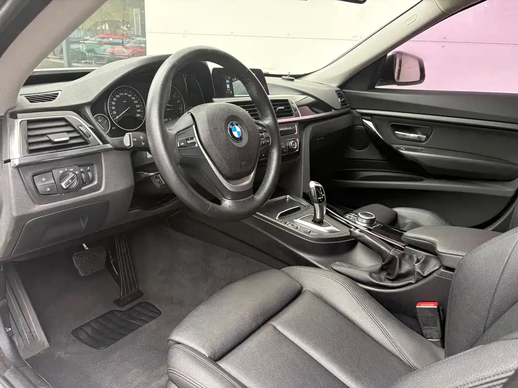 BMW 3 Series GT 2018 — фото 11