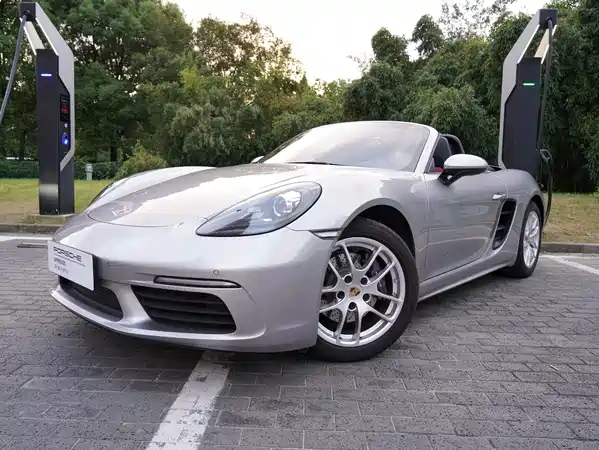 Porsche 718 2023