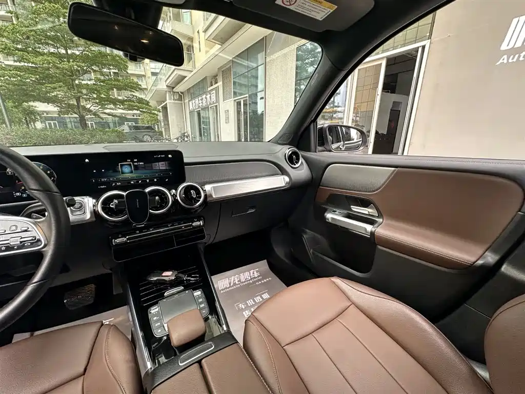 Mercedes-Benz GLB 2023 — фото 21