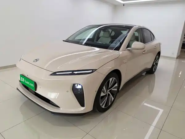NIO ET5 2025