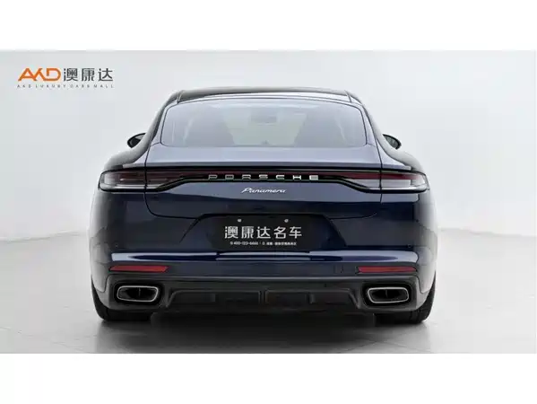 Porsche Panamera 2021