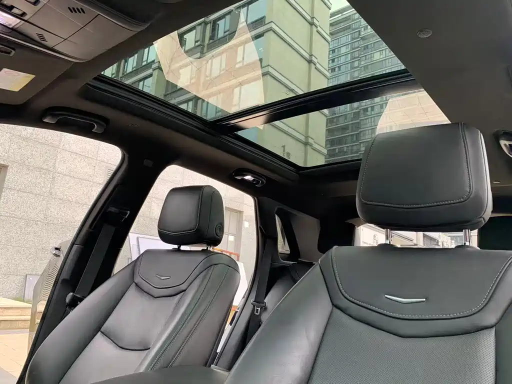 Cadillac XT5 2020 — фото 18