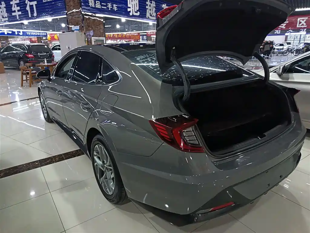 Hyundai Sonata 2020 — фото 23