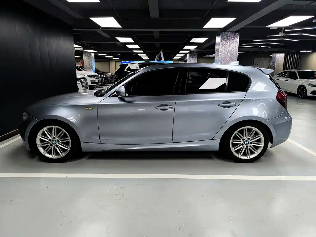 BMW 1 Series 2010 — фото 18