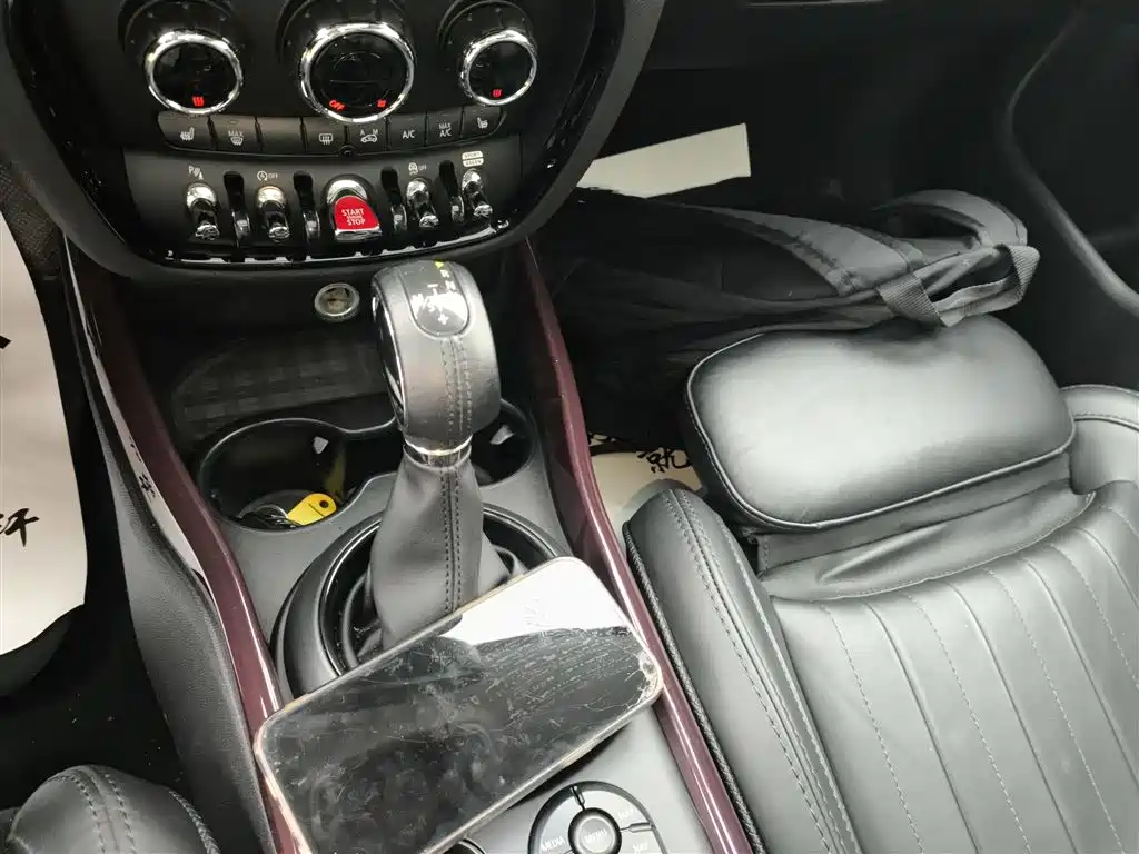 MINI Clubman 2018 — фото 14