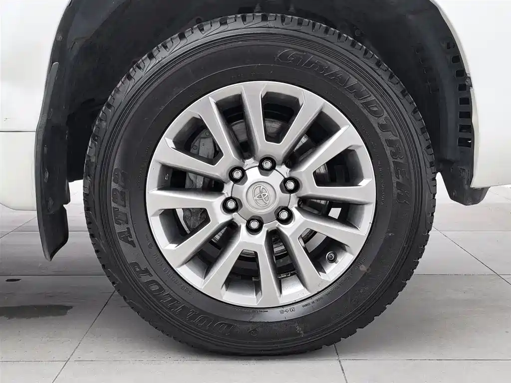 Toyota Prado 2018 — фото 17