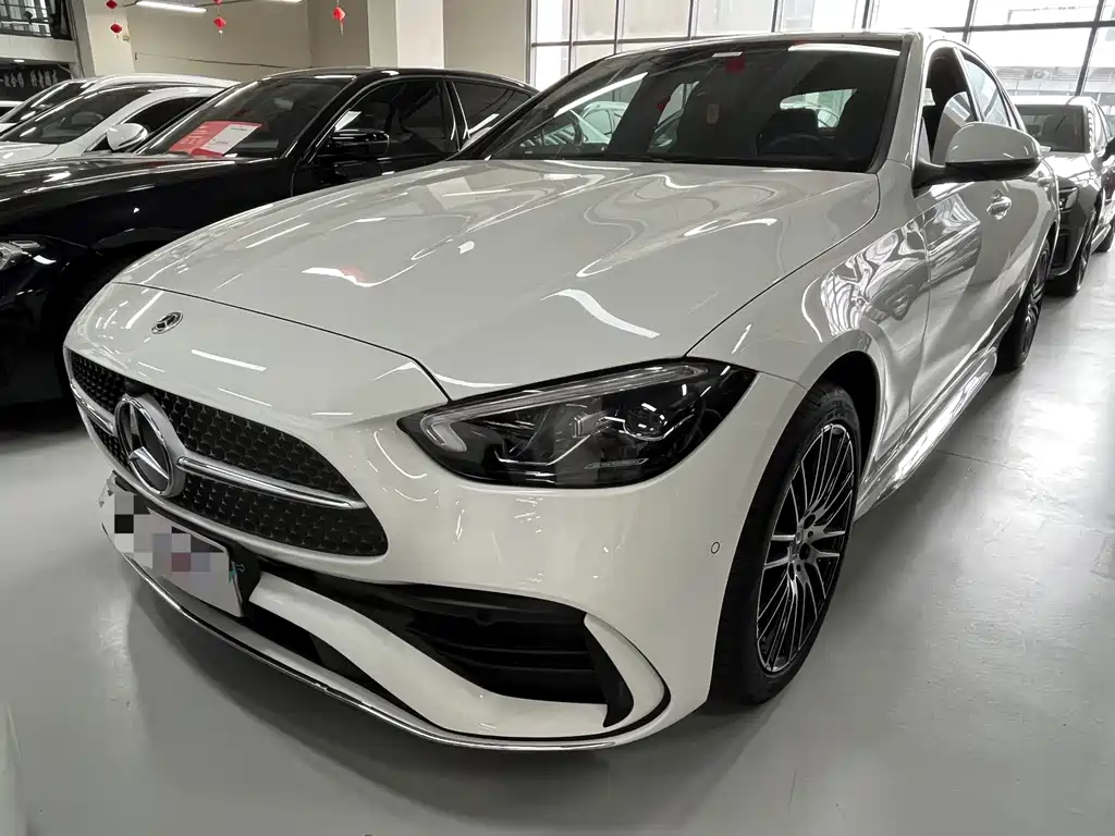 Mercedes-Benz C-Class 2024