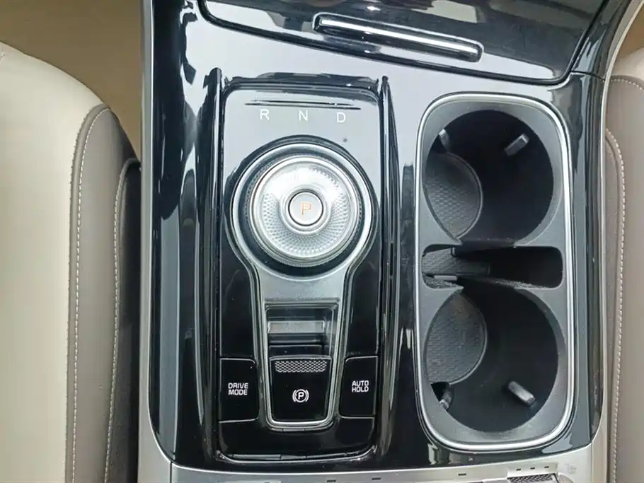 Kia Carnival 2022 — фото 16