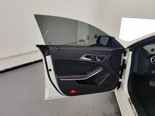 Mercedes-Benz CLA 2016