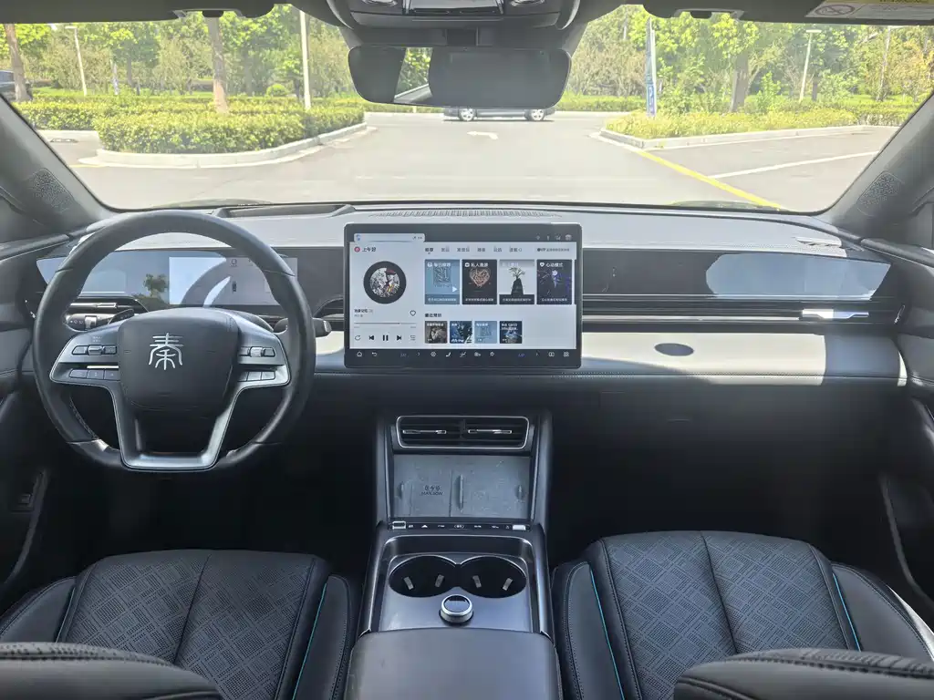 BYD Qin L 2025 — фото 11