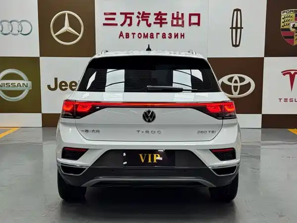 Volkswagen T-Roc 2023
